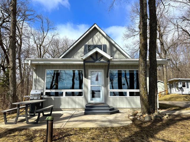 10532 Jurgen Nash Drive, Garrison, MN 56450