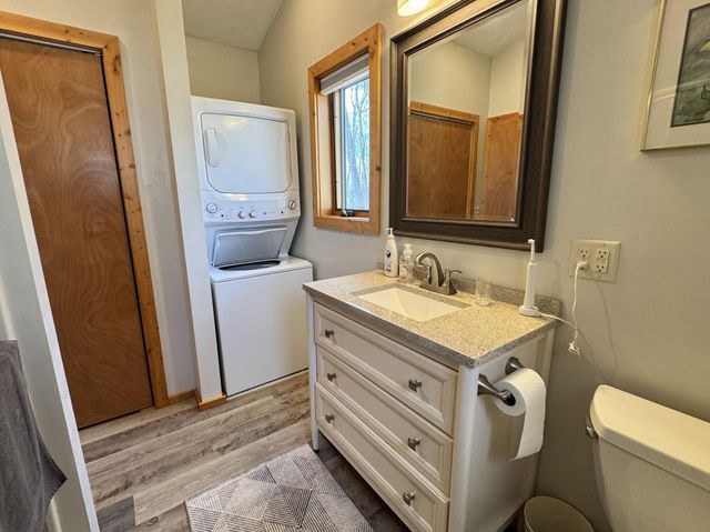 10532 Jurgen Nash Drive, Garrison, MN 56450