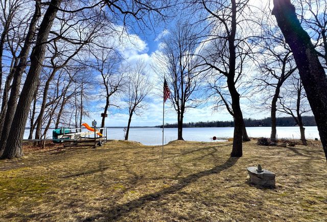 10532 Jurgen Nash Drive, Garrison, MN 56450