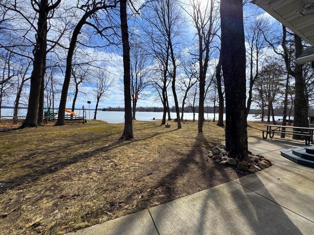 10532 Jurgen Nash Drive, Garrison, MN 56450