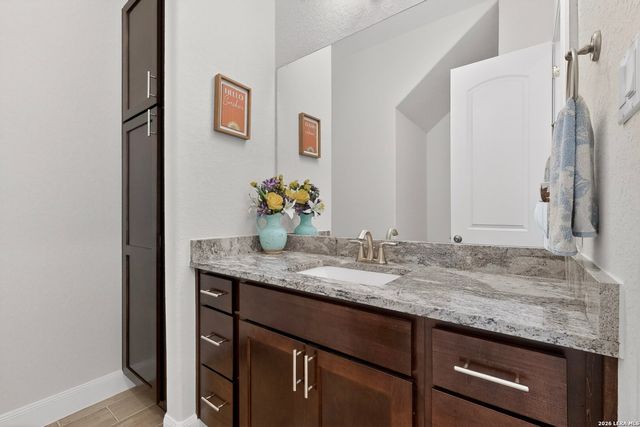 15230 Comanche Mist, San Antonio, TX 78233