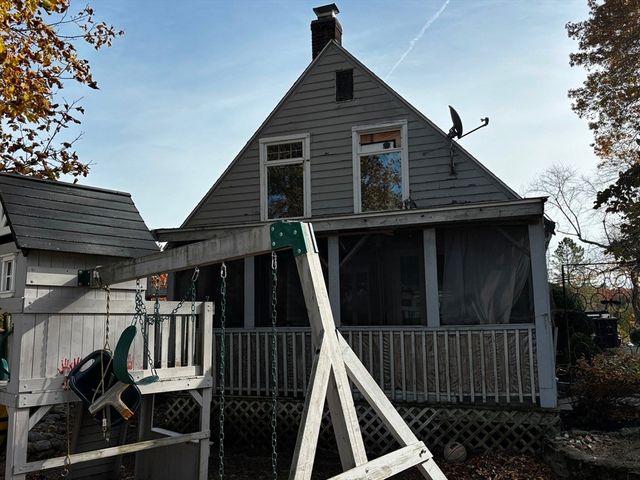 209 Lake Shore Dr, Weymouth, MA 02189