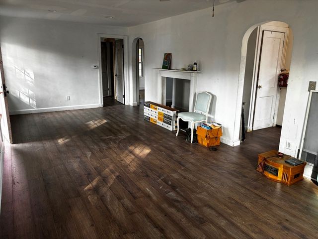 209 Lake Shore Dr, Weymouth, MA 02189