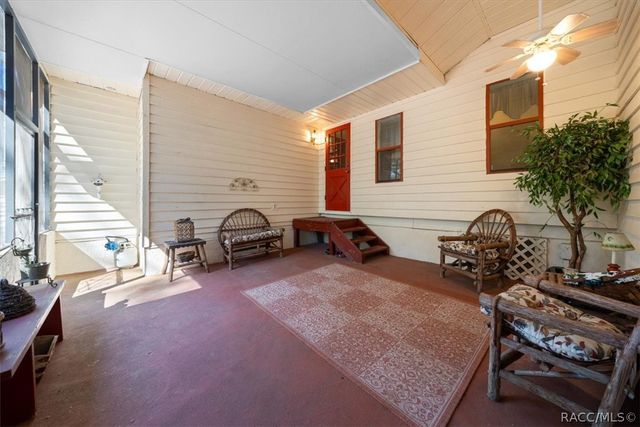 9520 N Holyoak Terrace, Dunnellon, FL 34433