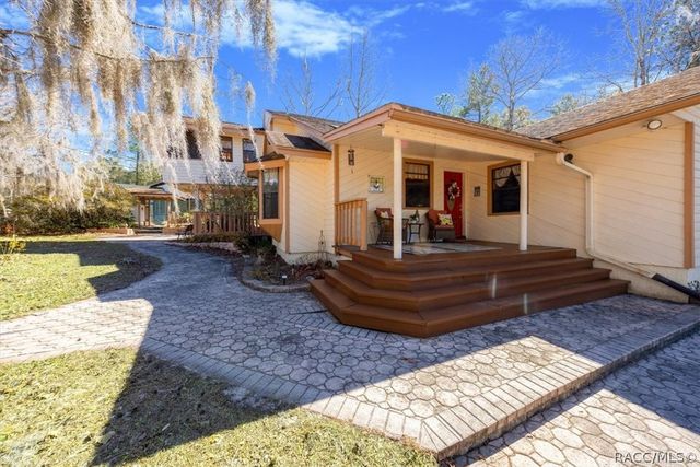 9520 N Holyoak Terrace, Dunnellon, FL 34433