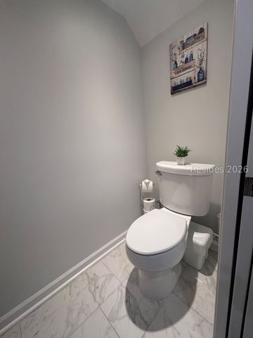 31 Shipyard Dr Apt B5, Hilton Head Island, SC 29928