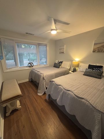 31 Shipyard Dr Apt B5, Hilton Head Island, SC 29928
