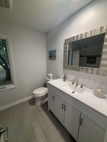 31 Shipyard Dr Apt B5, Hilton Head Island, SC 29928