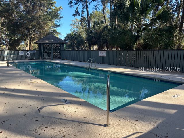 31 Shipyard Dr Apt B5, Hilton Head Island, SC 29928