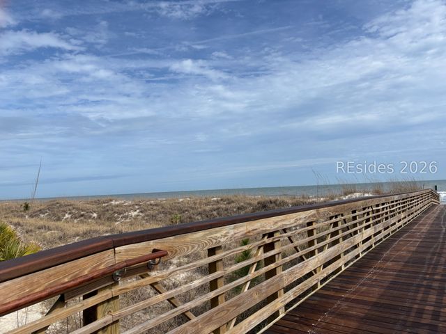31 Shipyard Dr Apt B5, Hilton Head Island, SC 29928