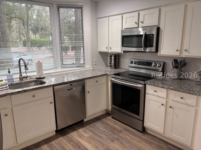 31 Shipyard Dr Apt B5, Hilton Head Island, SC 29928
