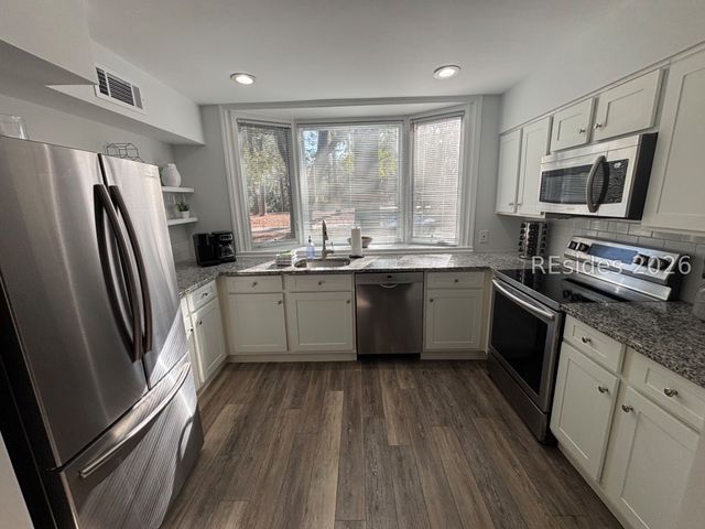 31 Shipyard Dr Apt B5, Hilton Head Island, SC 29928
