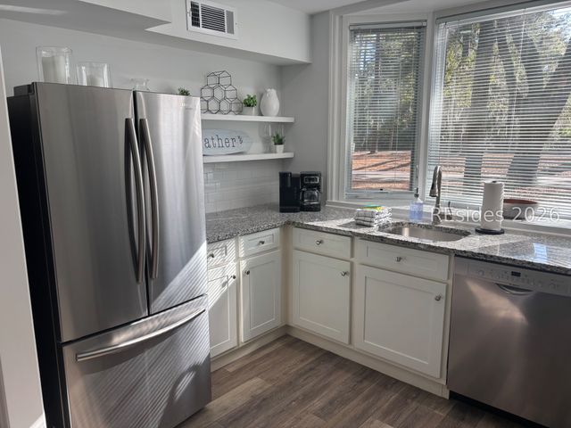 31 Shipyard Dr Apt B5, Hilton Head Island, SC 29928