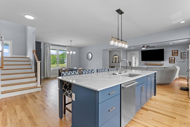 13 Stone Creek Drive, Brentwood, NH 03833