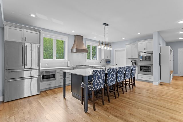 13 Stone Creek Drive, Brentwood, NH 03833