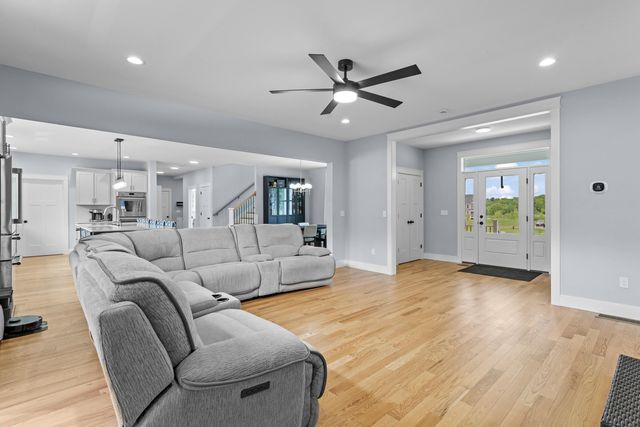 13 Stone Creek Drive, Brentwood, NH 03833