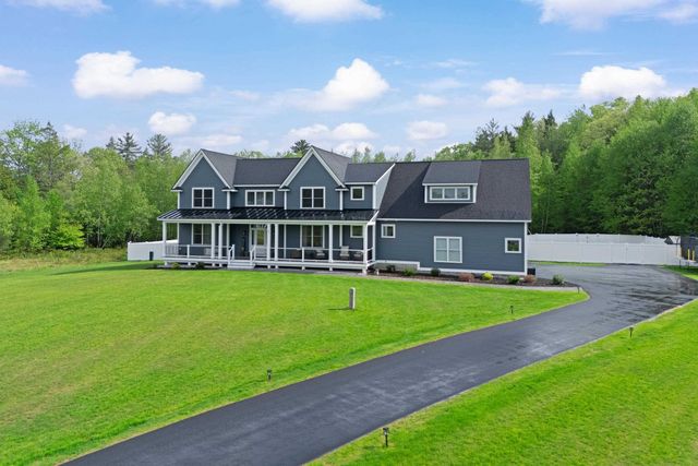 13 Stone Creek Drive, Brentwood, NH 03833