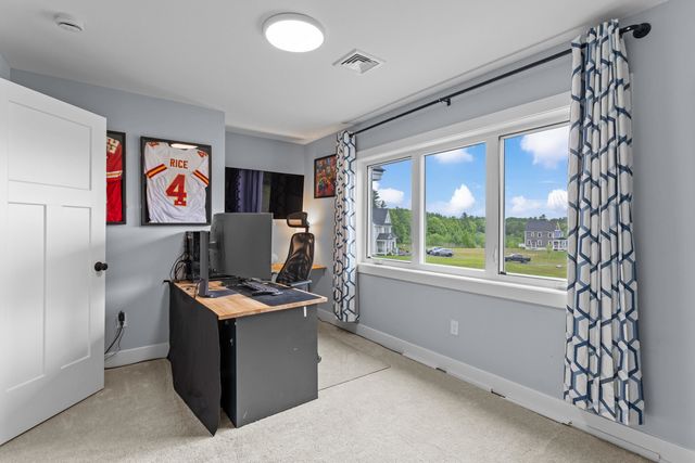 13 Stone Creek Drive, Brentwood, NH 03833