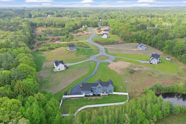 13 Stone Creek Drive, Brentwood, NH 03833