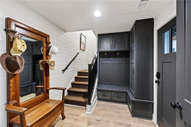 36 Pointe Terrace SE, Atlanta, GA 30339