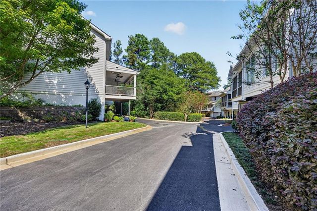 36 Pointe Terrace SE, Atlanta, GA 30339