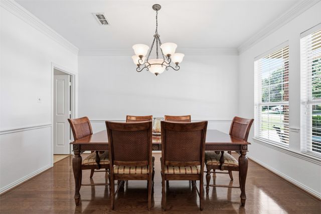 952 Water Oak Drive, Grapevine, TX 76051