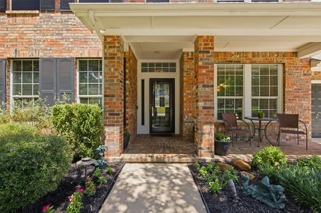 952 Water Oak Drive, Grapevine, TX 76051