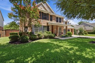 952 Water Oak Drive, Grapevine, TX 76051