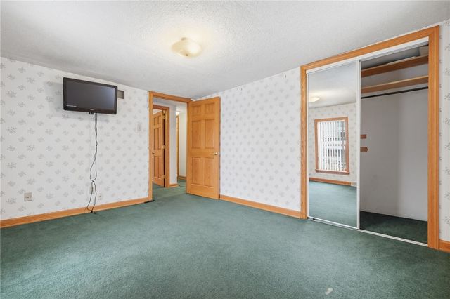 511 Bridge St, Ellwood City, PA 16117