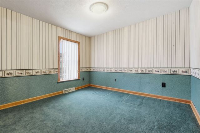 511 Bridge St, Ellwood City, PA 16117