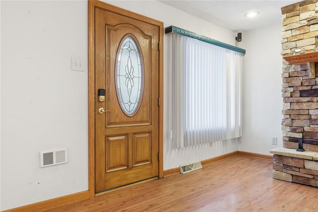 511 Bridge St, Ellwood City, PA 16117