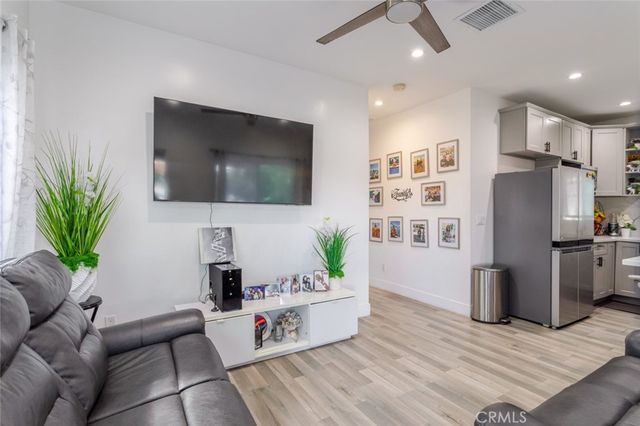 316 W 73rd, Los Angeles, CA 90003