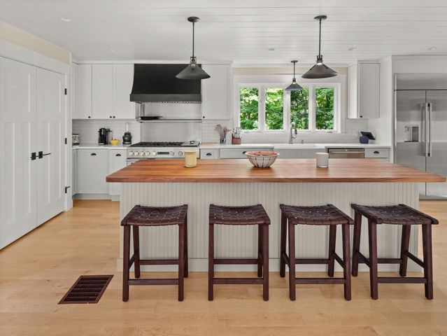 78 Crescent Road, Burlington, VT 05401