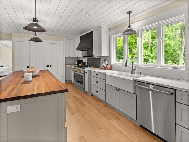 78 Crescent Road, Burlington, VT 05401