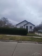 729 Kendrick Street, Saginaw, MI 48602