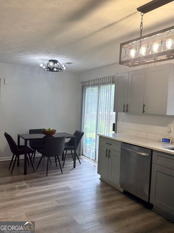 3525 S Portsmouth Circle, Lithonia, GA 30038