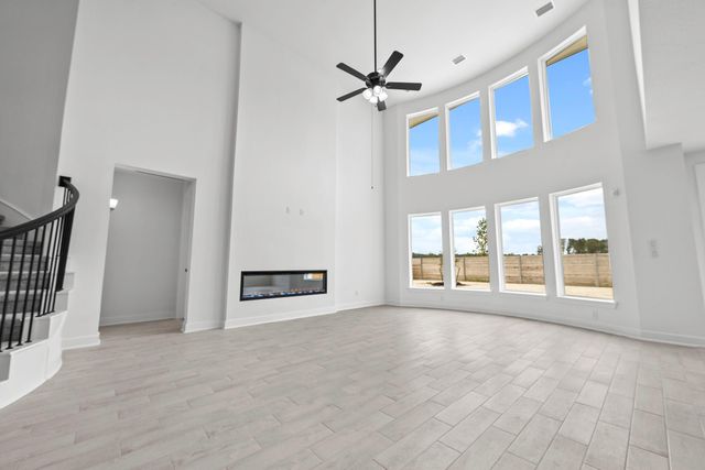 100 Cloverton CRES, Hutto, TX 78634
