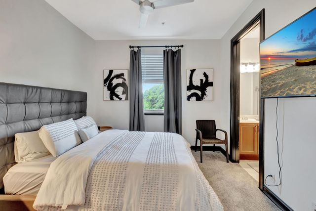 2309 NE 9th Ave 2309, Wilton Manors, FL 33305