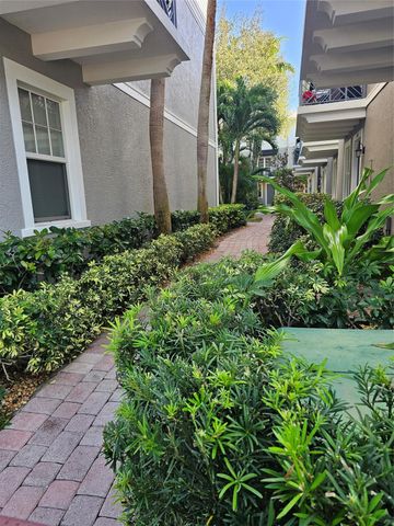 2309 NE 9th Ave 2309, Wilton Manors, FL 33305