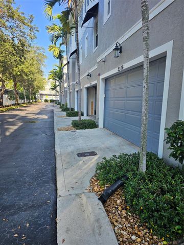2309 NE 9th Ave 2309, Wilton Manors, FL 33305
