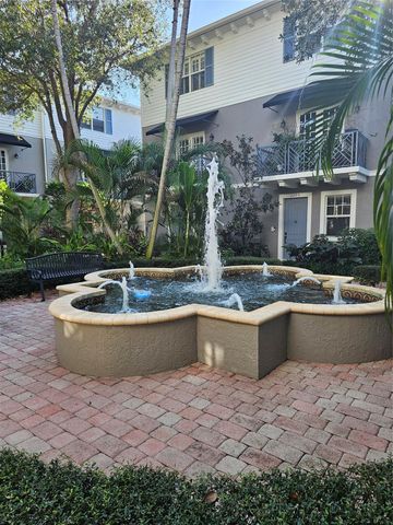 2309 NE 9th Ave 2309, Wilton Manors, FL 33305