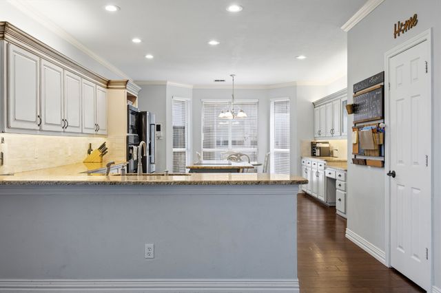 2115 Alto Avenue, Carrollton, TX 75007