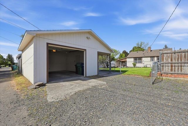 4728 N Cannon St, Spokane, WA 99205