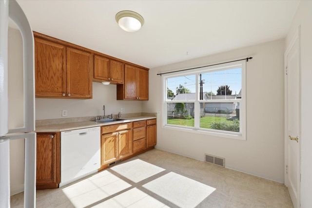4728 N Cannon St, Spokane, WA 99205