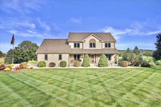 N5814 Hillside Drive, Sullivan, WI 53178