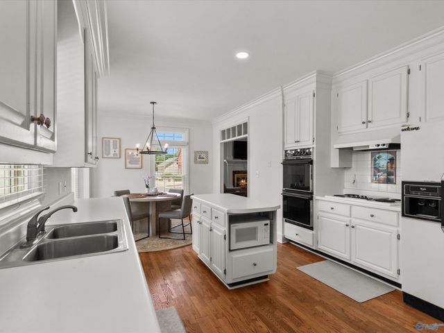 200 Briarwood Road, Athens, AL 35613