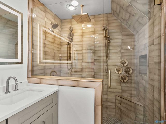 200 Briarwood Road, Athens, AL 35613