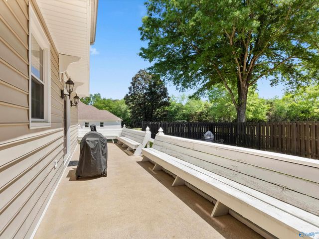 200 Briarwood Road, Athens, AL 35613