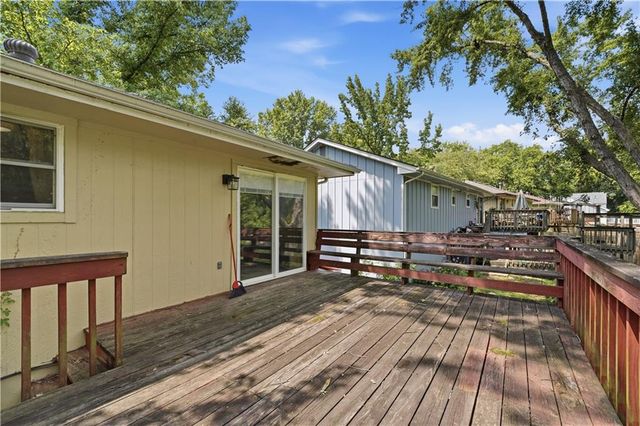 6493 Delta Avenue, Kansas City, MO 64151