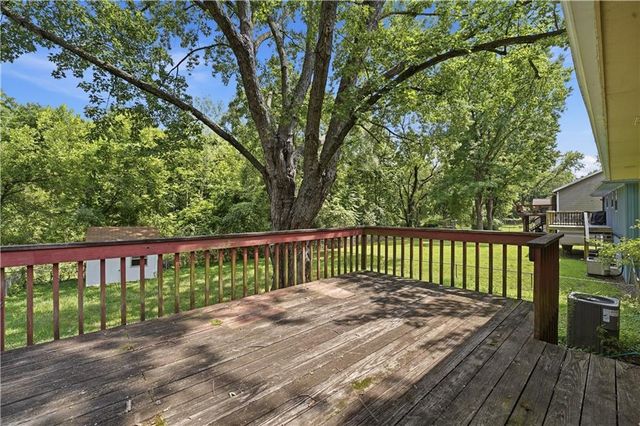 6493 Delta Avenue, Kansas City, MO 64151